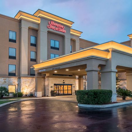 Hampton Inn & Suites Selma-San Antonio/Randolph Afb Exterior photo